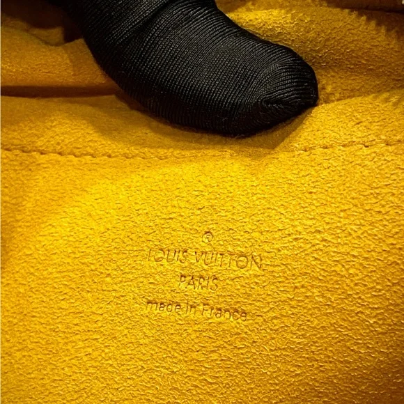 GENTLY USED - VINTAGE* LOUIS VUITTON MONOGRAM DENIM BUM BAG - Picture 5 of 10